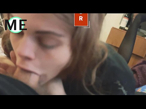 ❤️ ديك الحلق ، جوارب طويلة ممزقة والكعوب الممزقة لطيفة للقاء ❌❤
